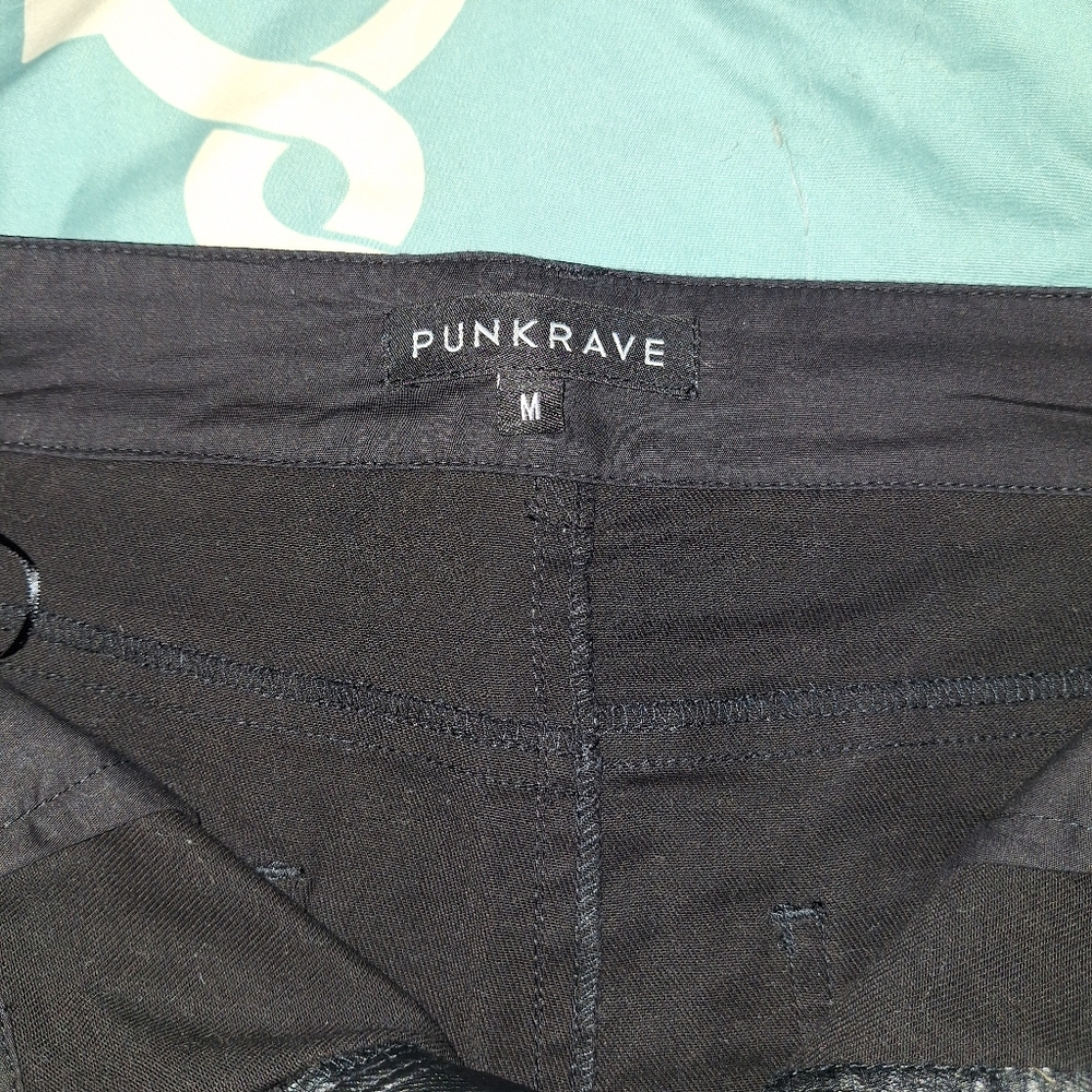 Black Skinny Pants - Picture 4 of 5